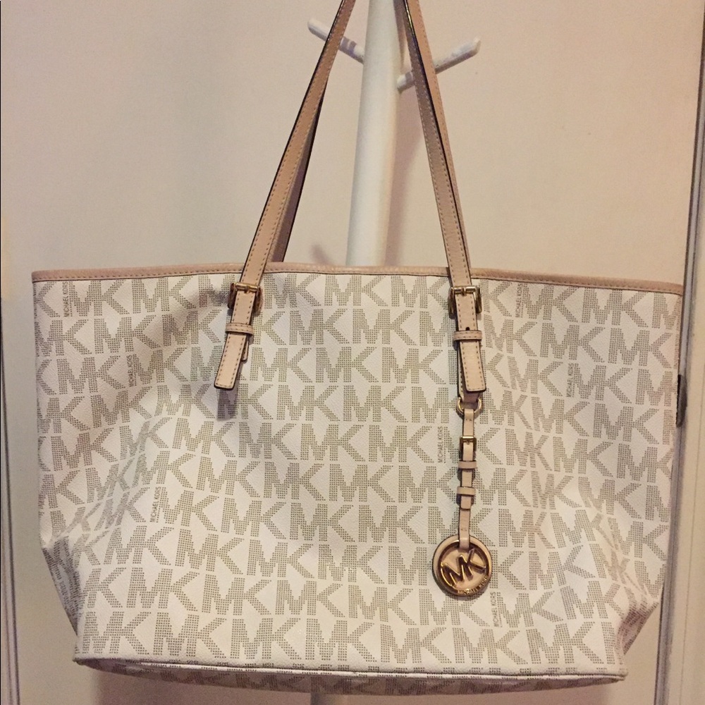 Michael Kors jet set tote vanilla